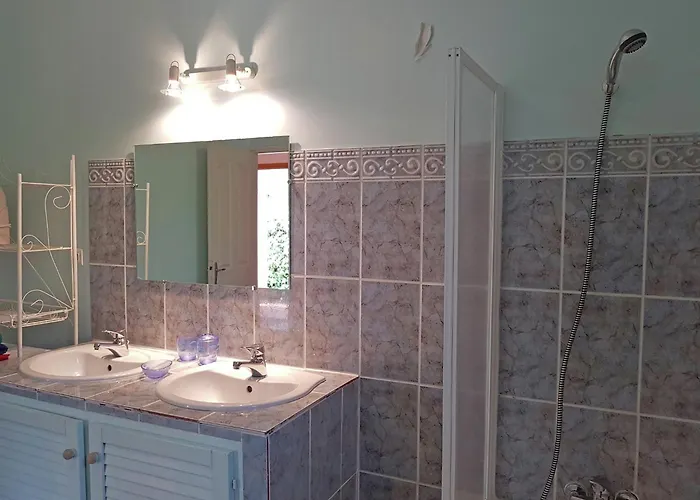 Peaceful Valley View فيلة Cornillon